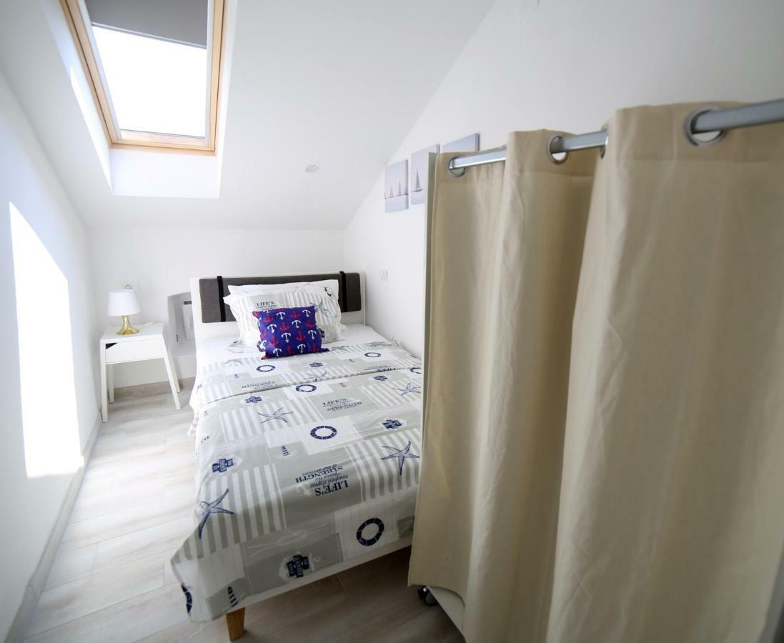 Sweet Suite With Free Private Parking พูลา ภายนอก รูปภาพ